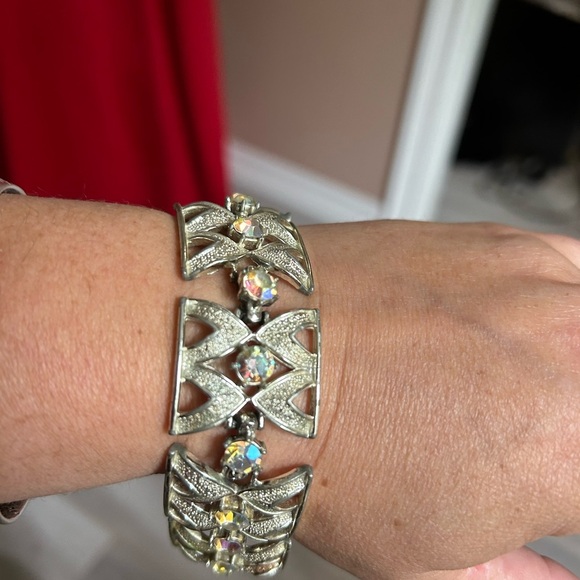 CORO 1950 AB boralis rhinestone bracelet 7 inches 💜 - Picture 1 of 6